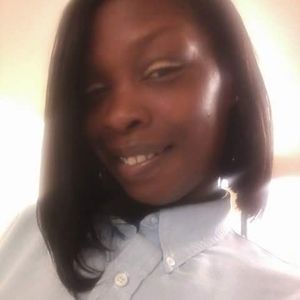 Meet your Posher, Monique